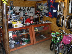 Biciclete > vanzari si reparatii > magazin BONESHAKER, Baia Mare, MM, m2597_2.jpg