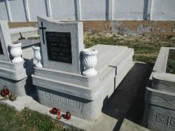 MONUMENTE FUNERARE din beton, mozaic, marmura si granit > FRANK VASILE ZOLTAN I. I, Baia Mare, MM, m5045_16.jpg